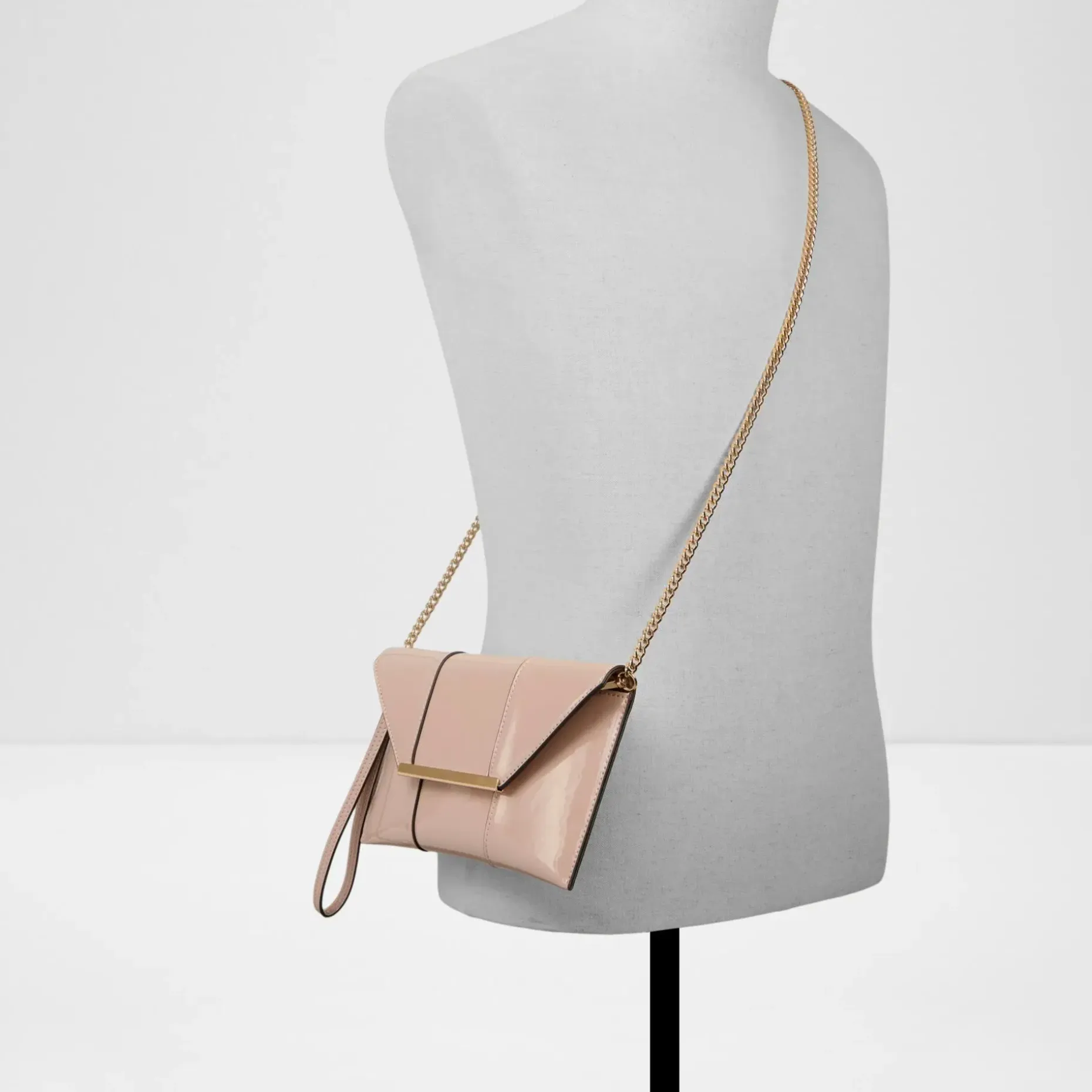 Aldo Feille clutch