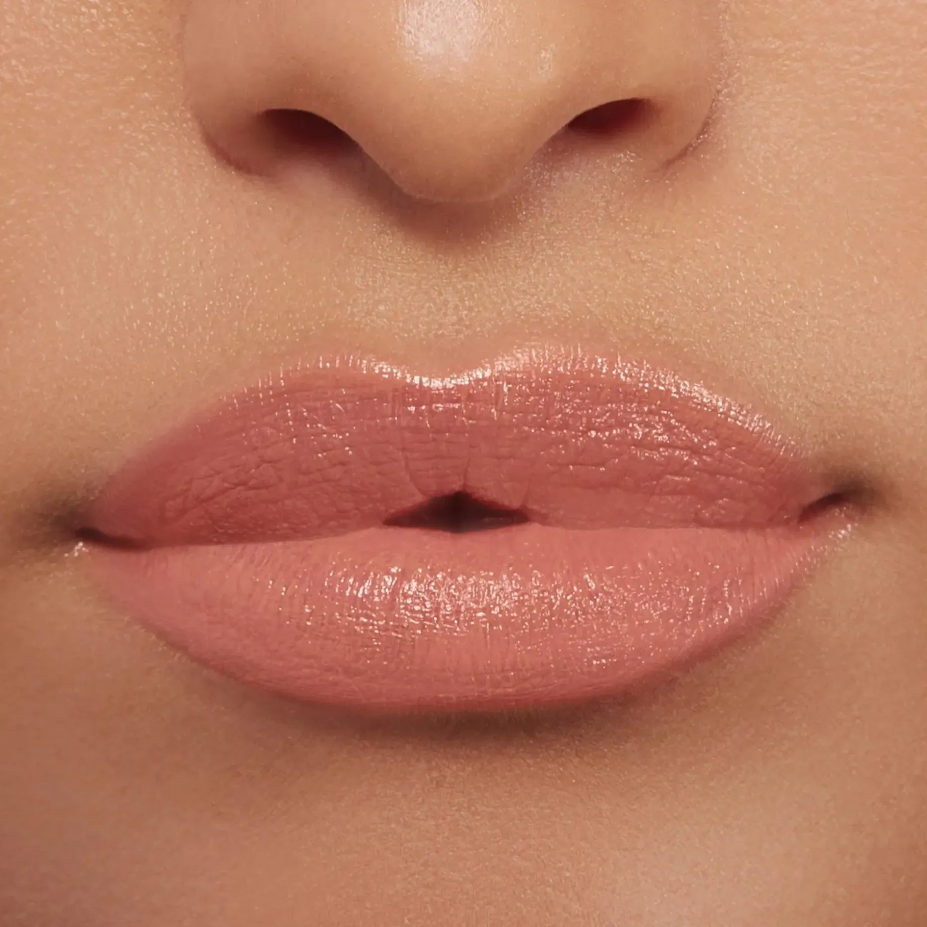 BUXOM Powerfull Plump Lip Balm sävyttävä huulivoide 4,8 g