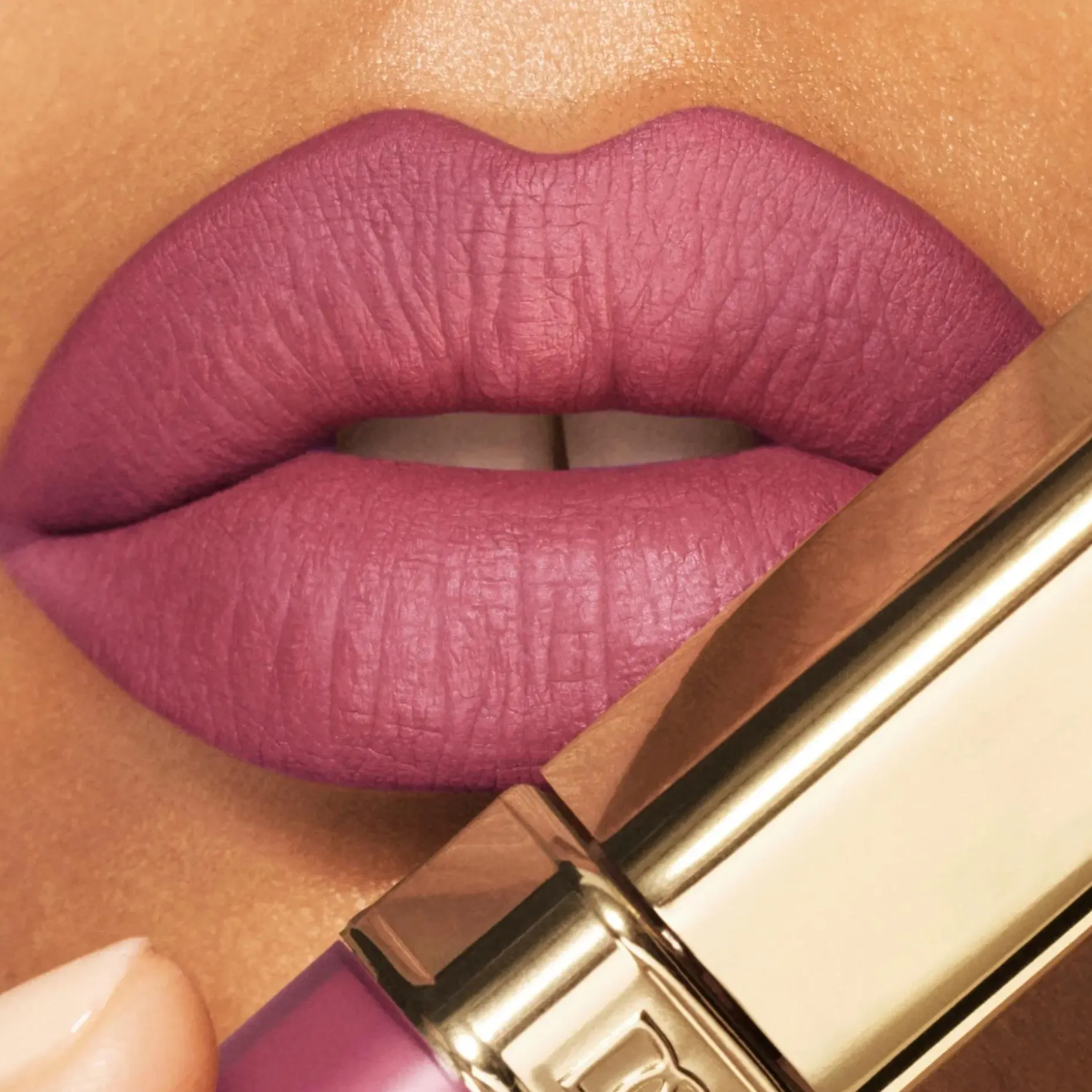 Dolce & Gabbana Everkiss Soft Matte Liquid Lipstick huulipuna 5 ml