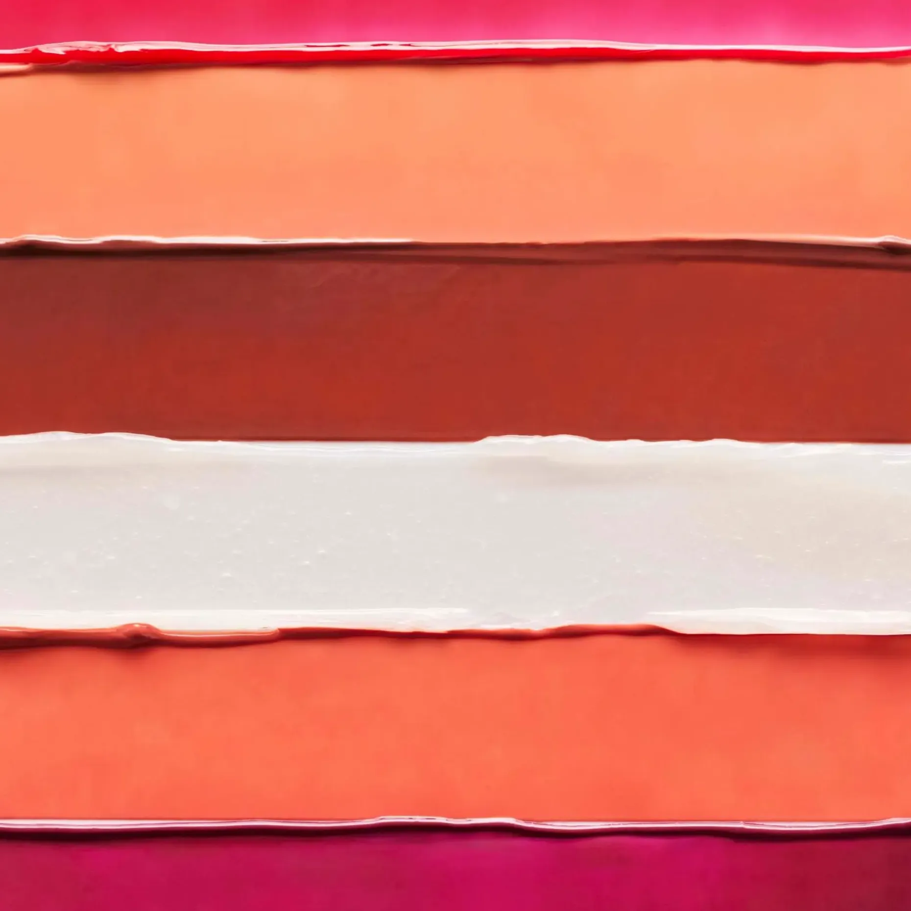 e.l.f. Pout Clout Lip Plumping Pen sävytetty huulikiilto 2 g