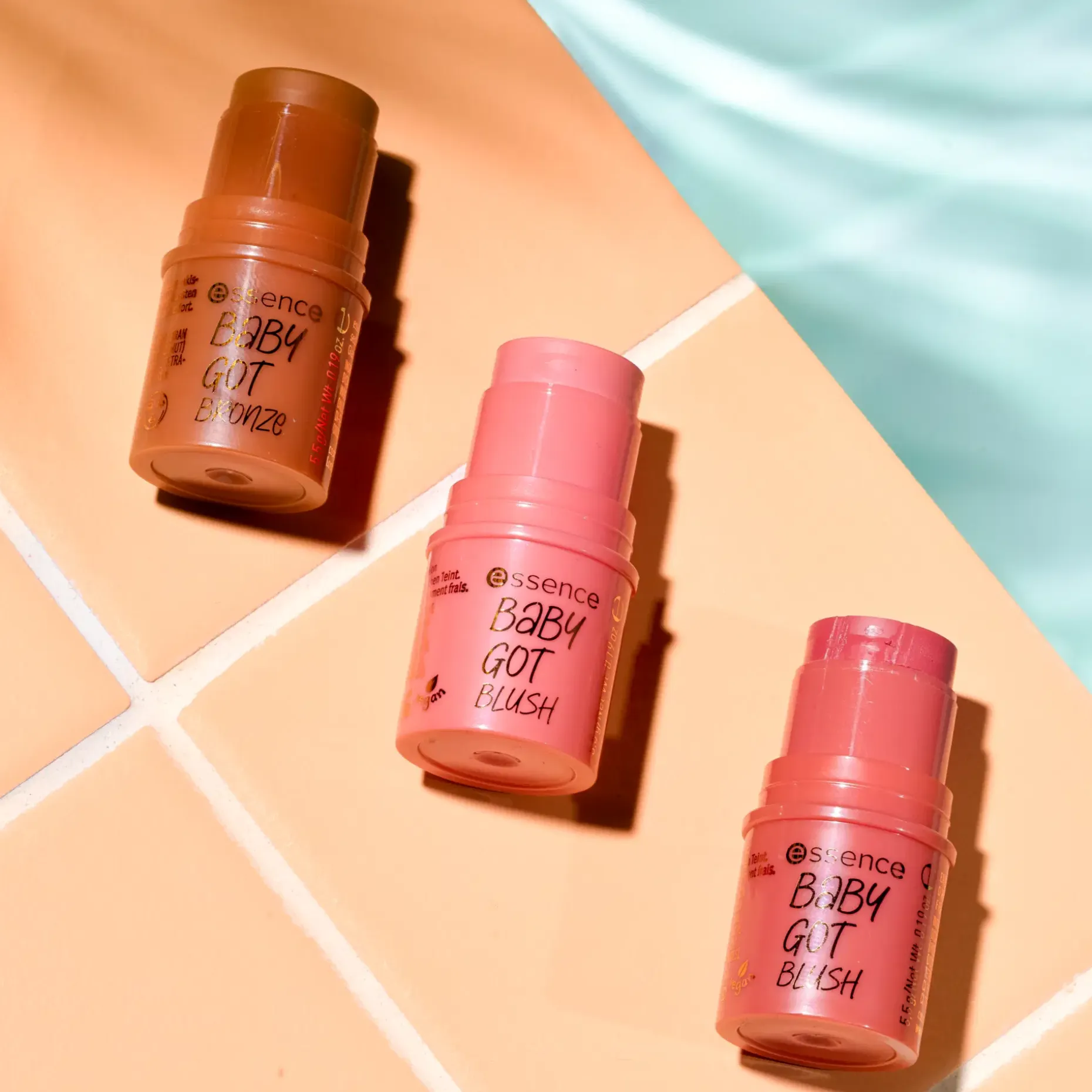 essence baby got bronze bronzing stick aurinkopuuteripuikko 5,5 g