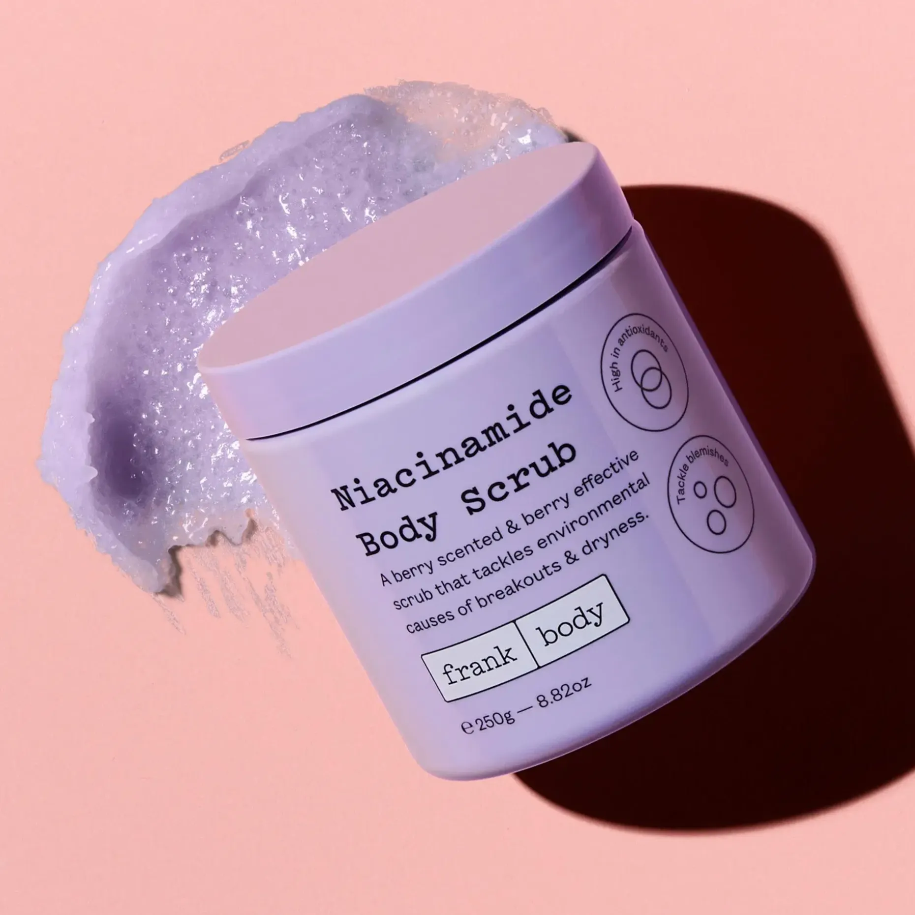 Frank Body Niacinamide Body Scrub vartalokuorinta-aine 250g