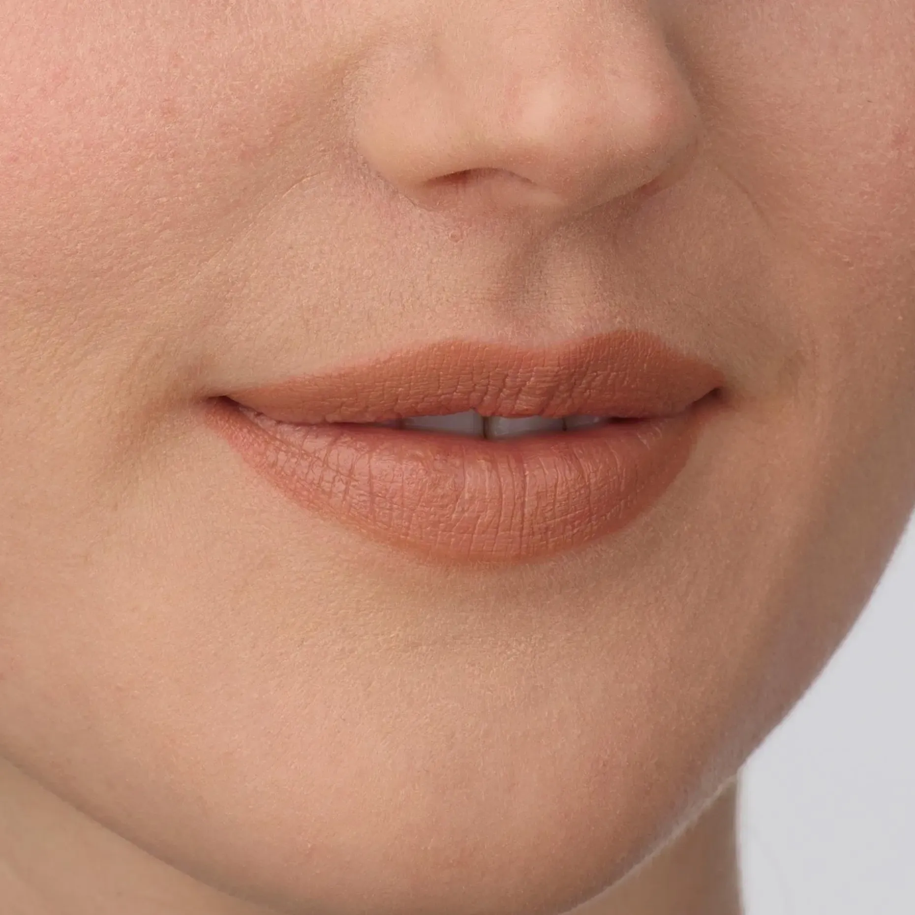 IsaDora Perfect Moisture Lipstick huulipuna 4 ml