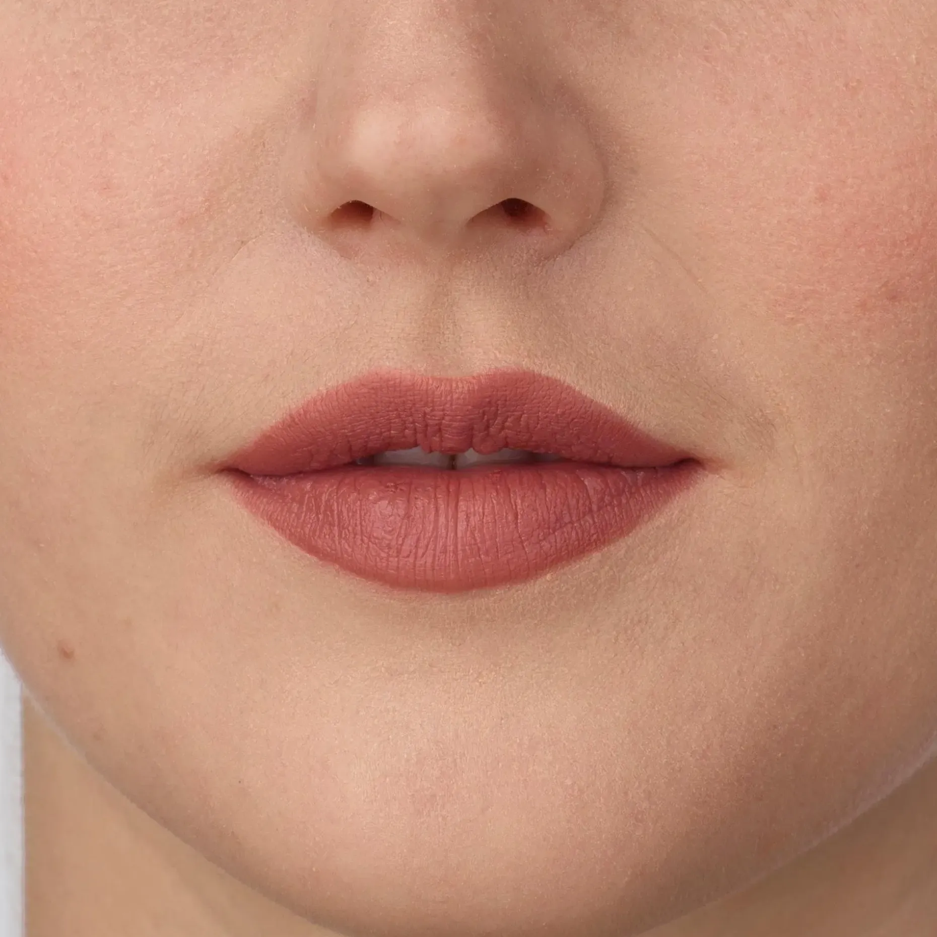 IsaDora Perfect Moisture Lipstick huulipuna 4 ml