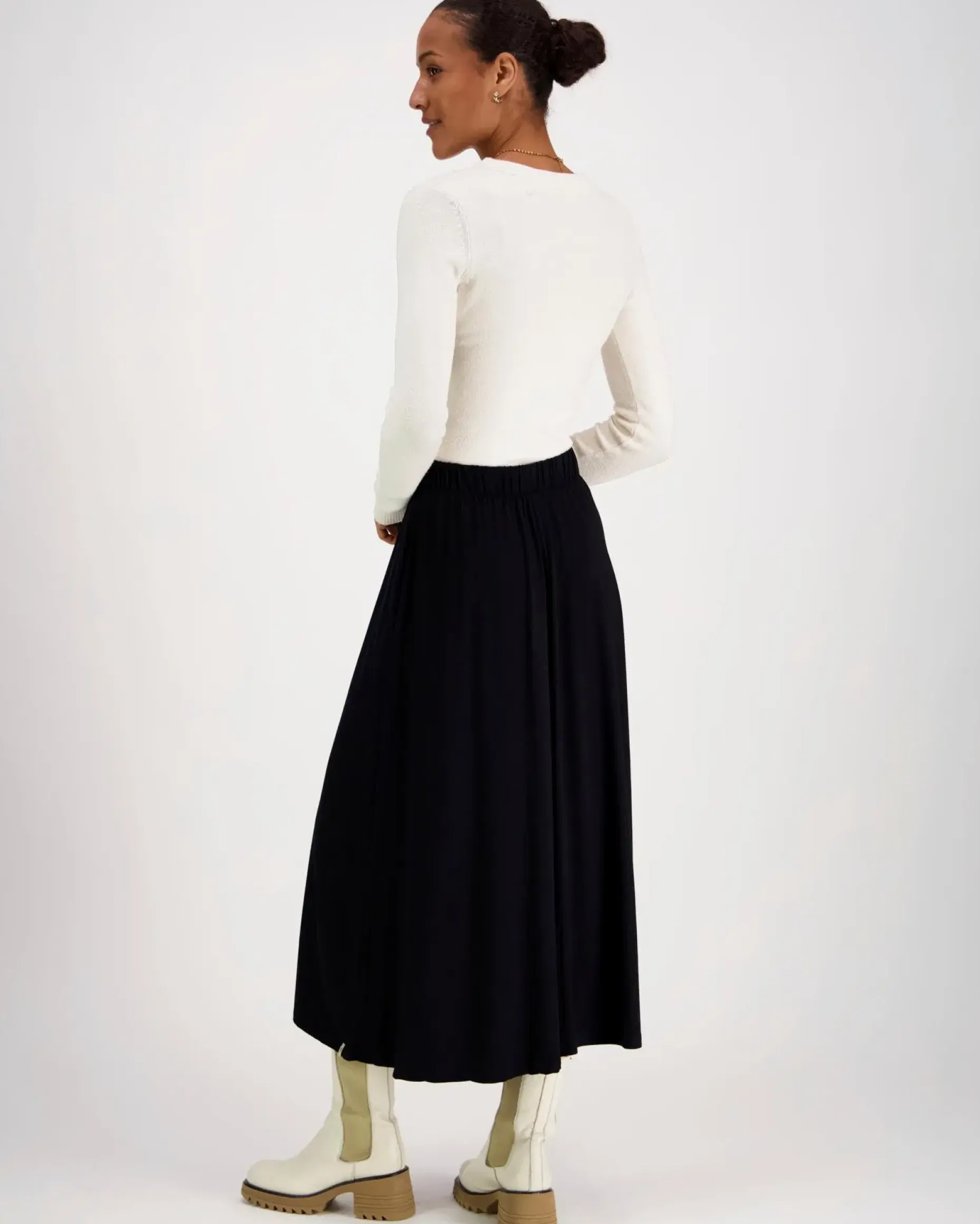 Kaiko Soft Midi skirt hame