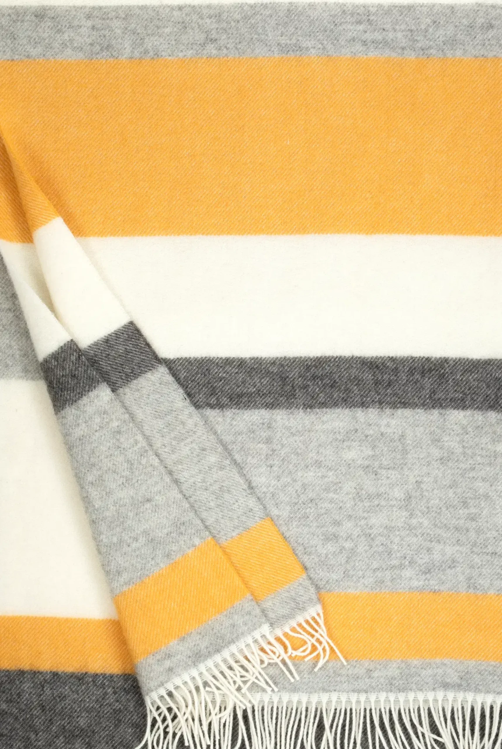 Lapuan Kankurit Lakeus huopa 130x180cm+hapsut valko-harmaa-kahvilla värjätty oranssi