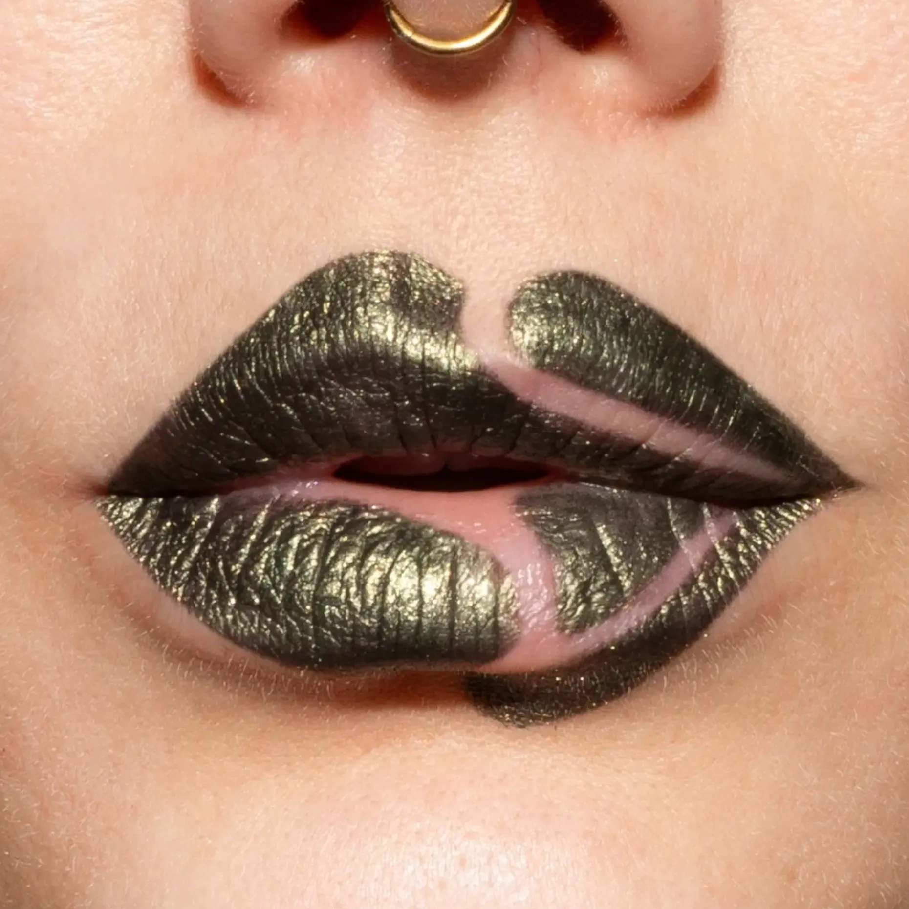 LH cosmetics Crayon -monikäyttöinen rajauskynä 1,1 g