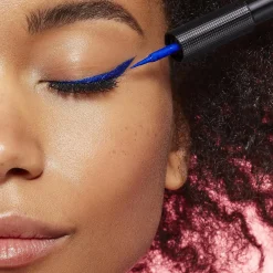 L'Oréal Paris Infaillible Grip Matte Liquid Liner 04 Emeraude nestemäinen silmänrajausväri 3ml