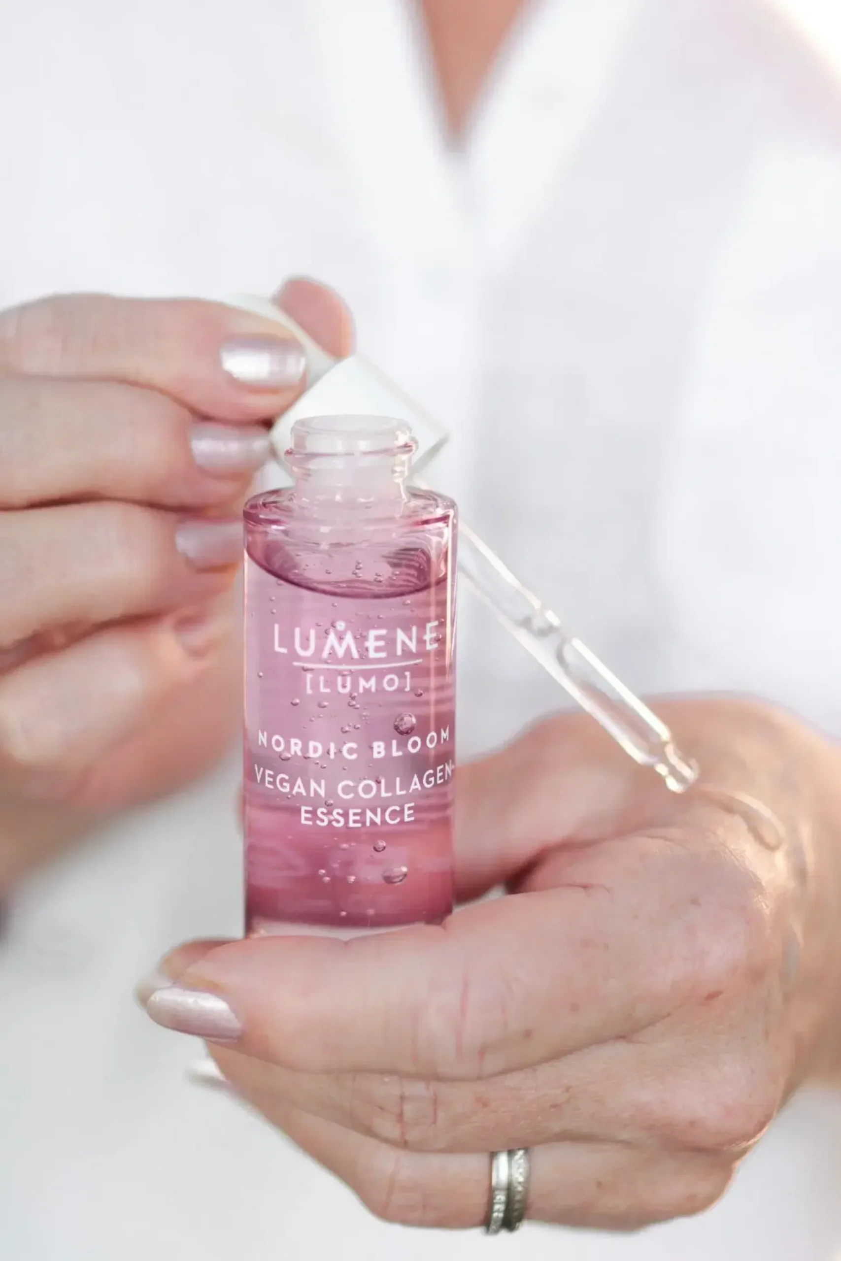 Lumene Lumo Kimmoisuutta lisäävä kollageeniseerumi 30ml