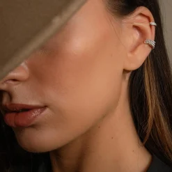 Lumoava Aika Ear Cuff korvakoru