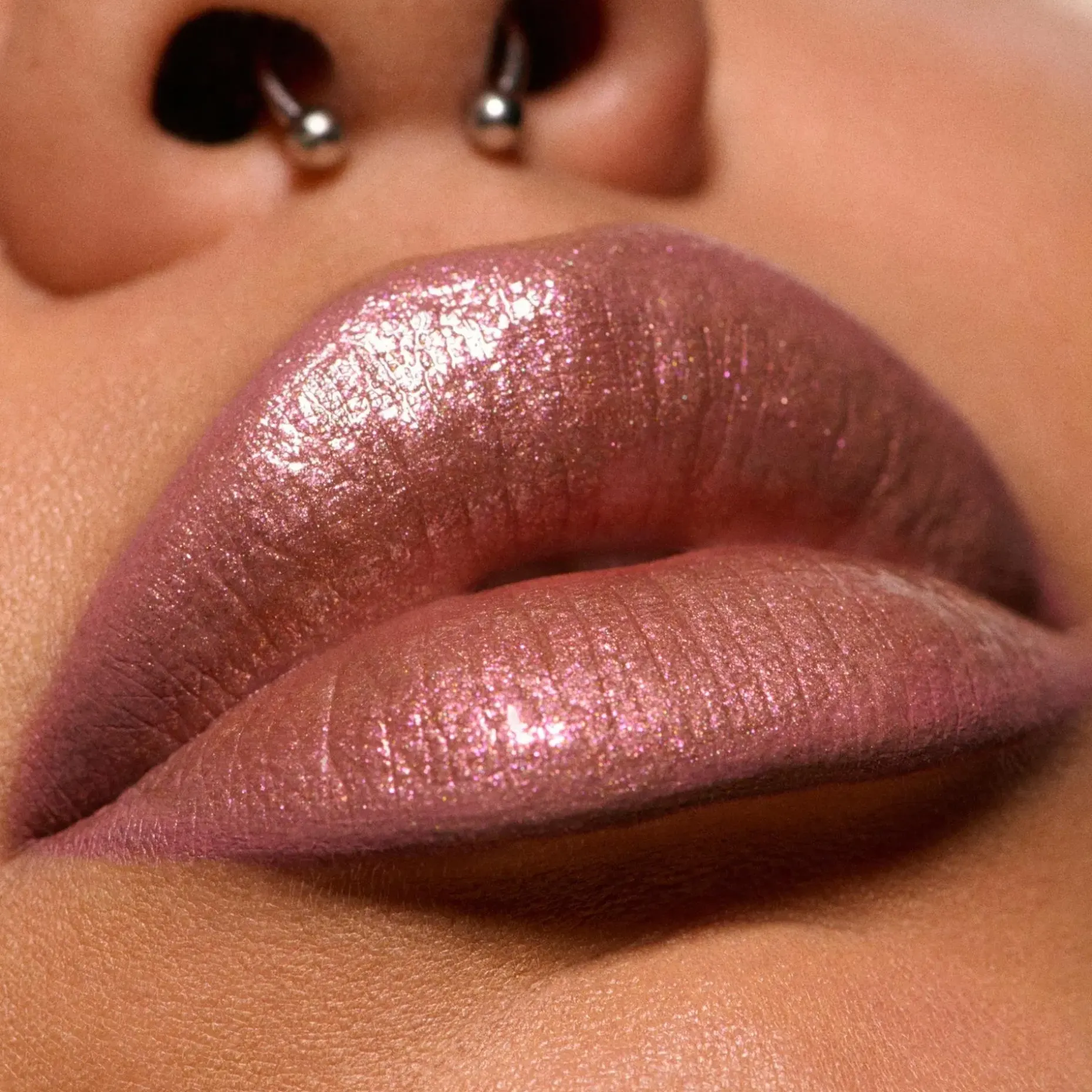 MAC Cosmetics Dazzlelips Crayon -huulipuna 1,5 g