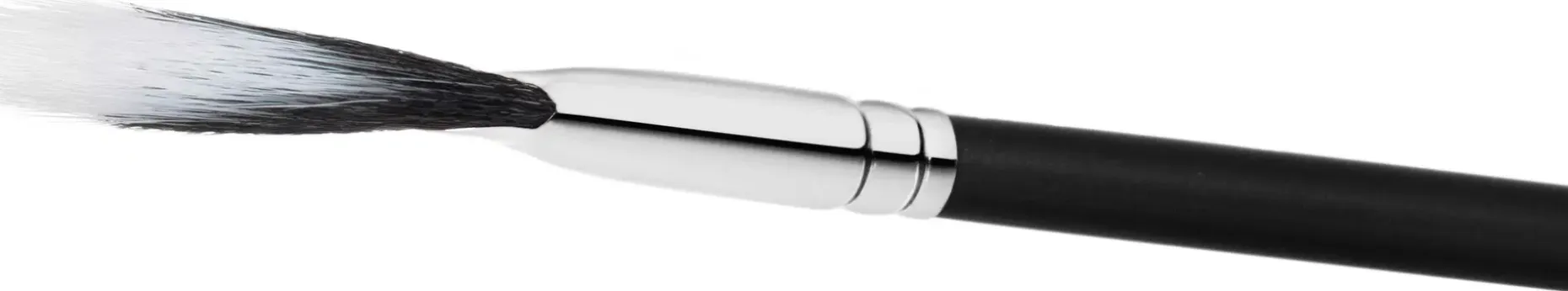 MAC Duo Fibre Fan Brush 184S sivellin