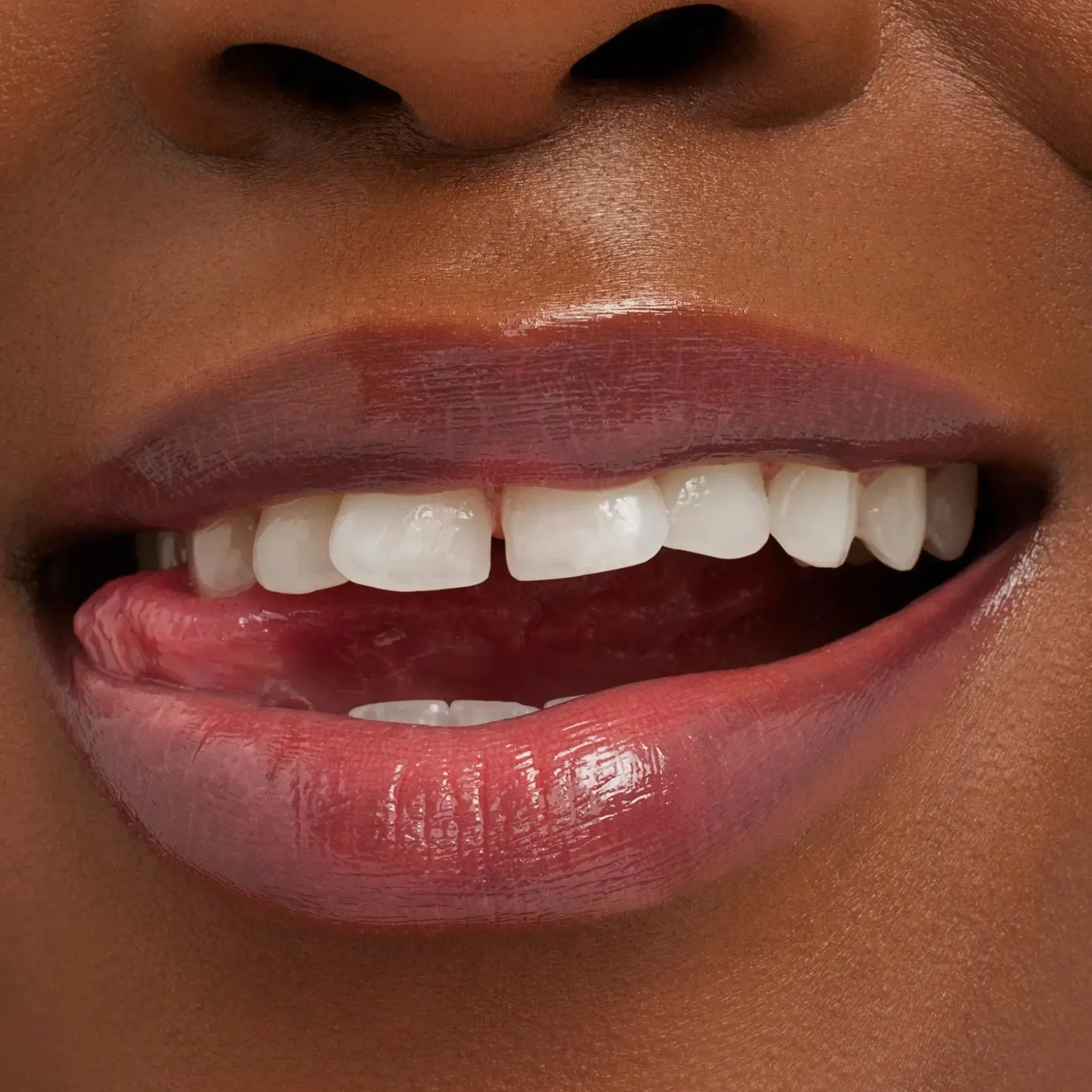 MAC Glow Play Tendertalk Lip Balm huulivoide 3,14 g