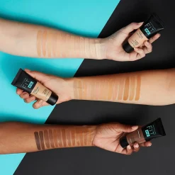 Maybelline New York Fit Me Matte+Poreless -meikkivoide 250 Sun Beige 30ml
