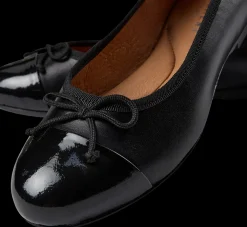Pavement Lucy ballerinat