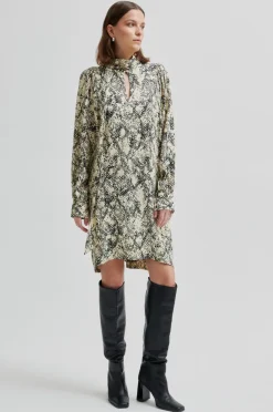 Second Female mekko