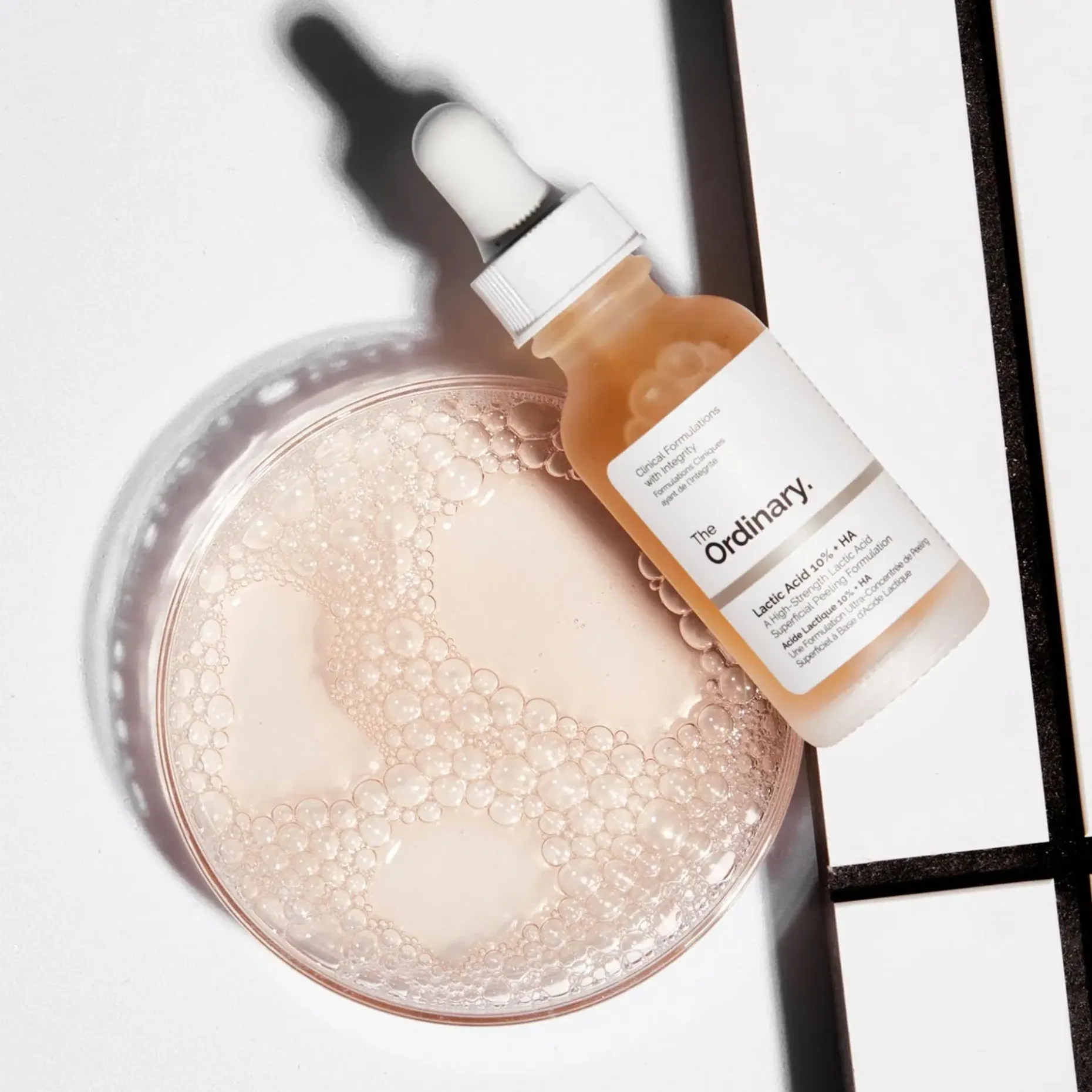 The Ordinary Lactic Acid 10% + HA 2% maitohappokuorinta 30 ml