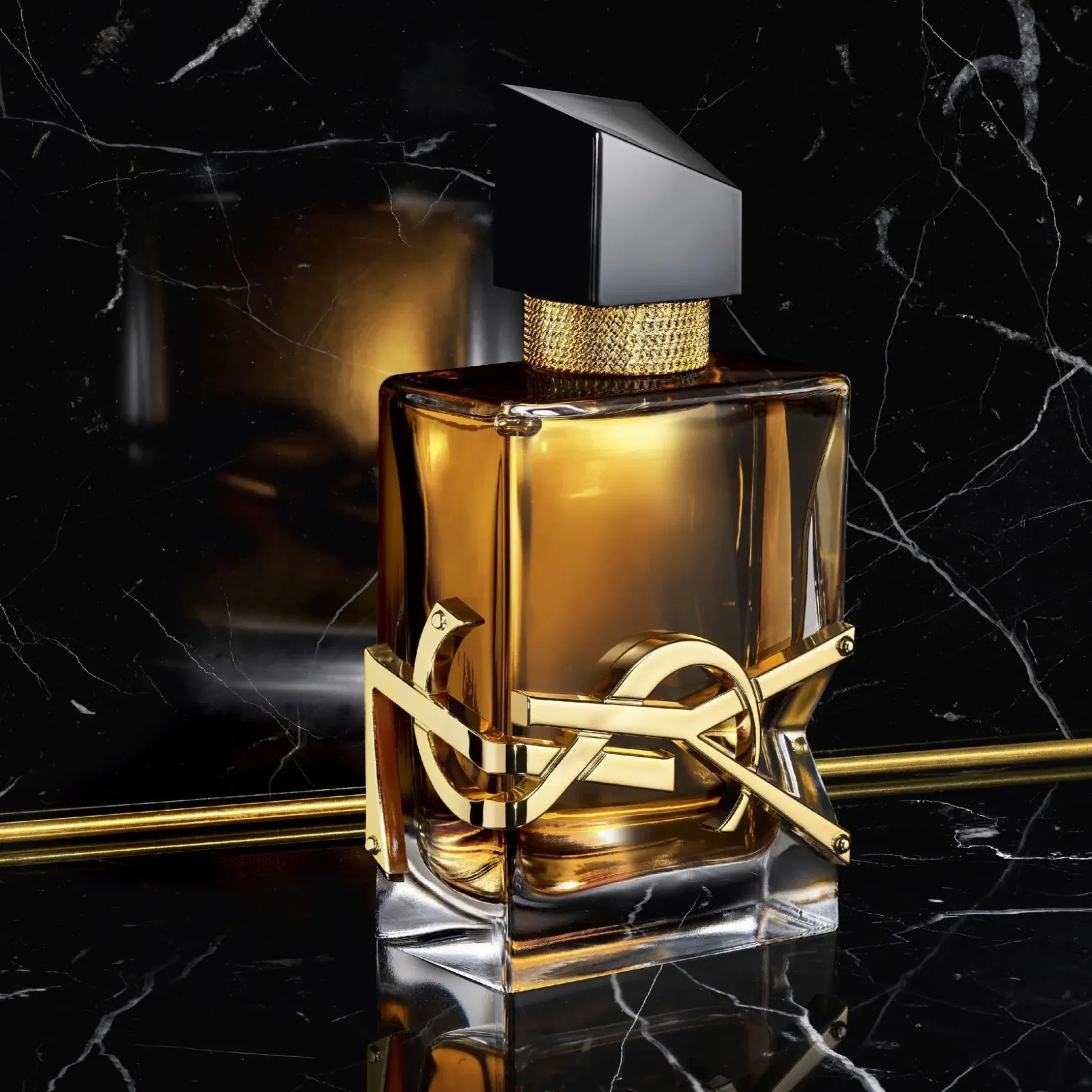 Yves Saint Laurent Libre Eau de Parfum Intense tuoksu 30 ml